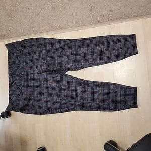 TORRID Pixie stretch pants, size 2R, plaid